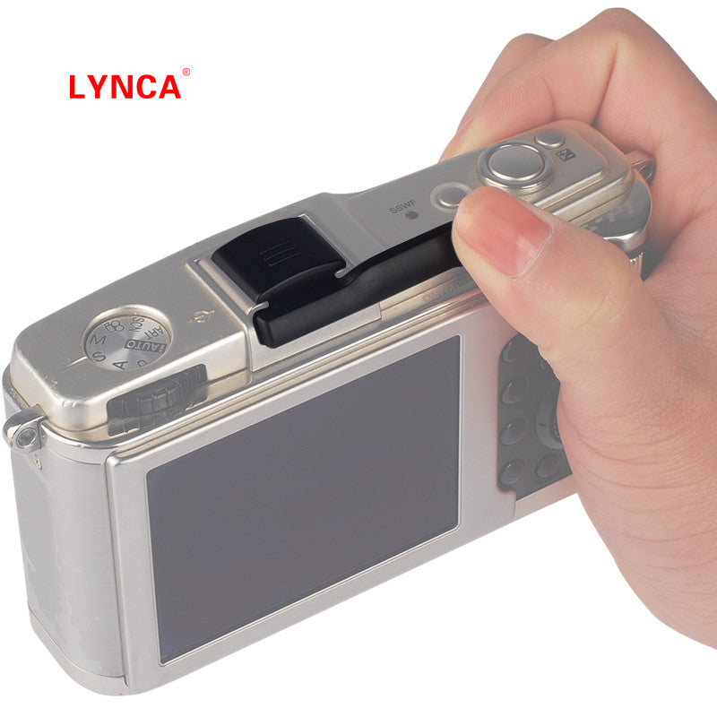 Lynca Universal Plastic Hot Shoe Thumbs Up Grip for Fujifilm, Pentax, Sony, Samsung